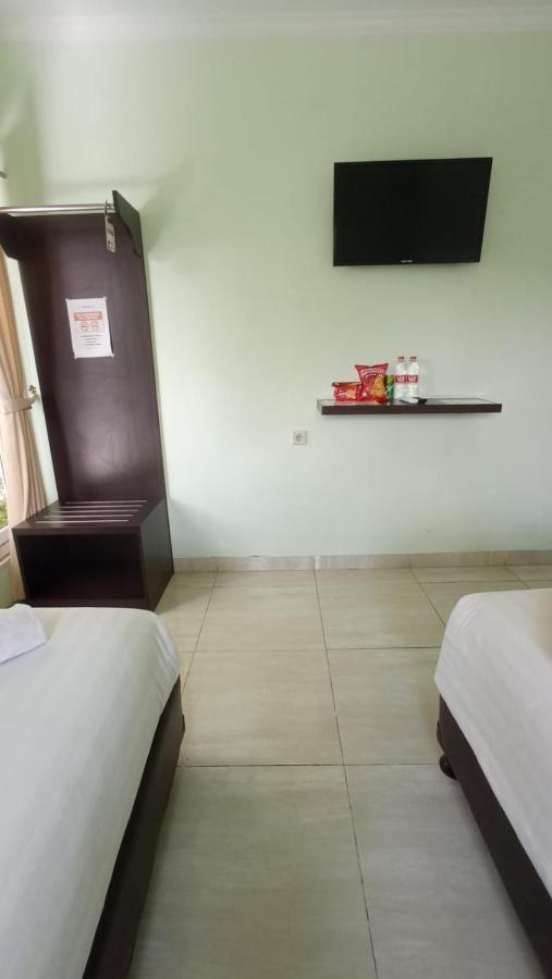 Aquina House Hotel Bogor Eksteriør billede