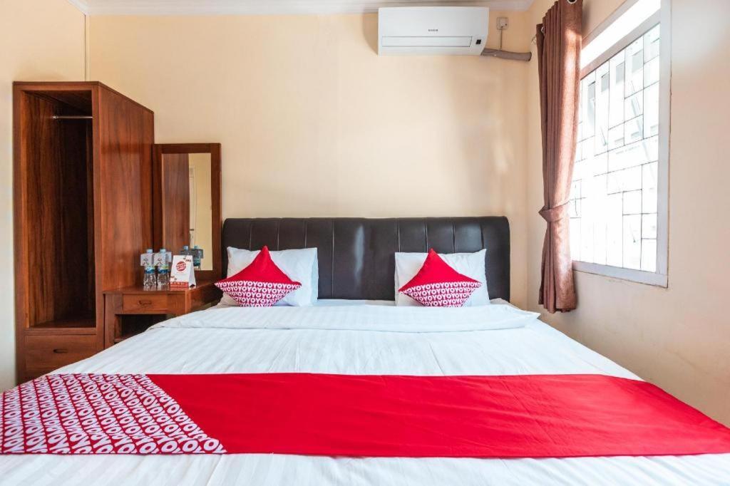 Aquina House Hotel Bogor Eksteriør billede